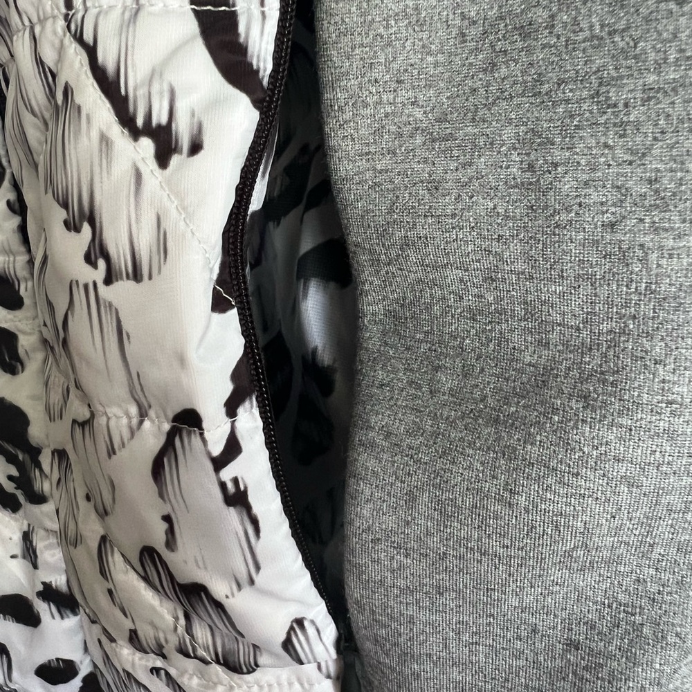 Euc Blanc Noir Vector Thin Down Jacket, Gray/Blac… - image 5